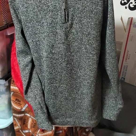 Sweater - Picture 3 of 5